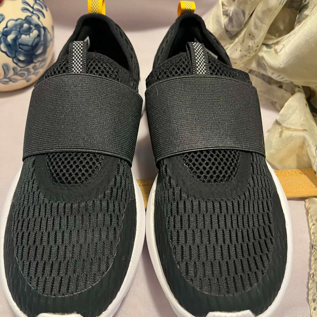 Sorel Kinetic Impact Strap Sneaker 7.5